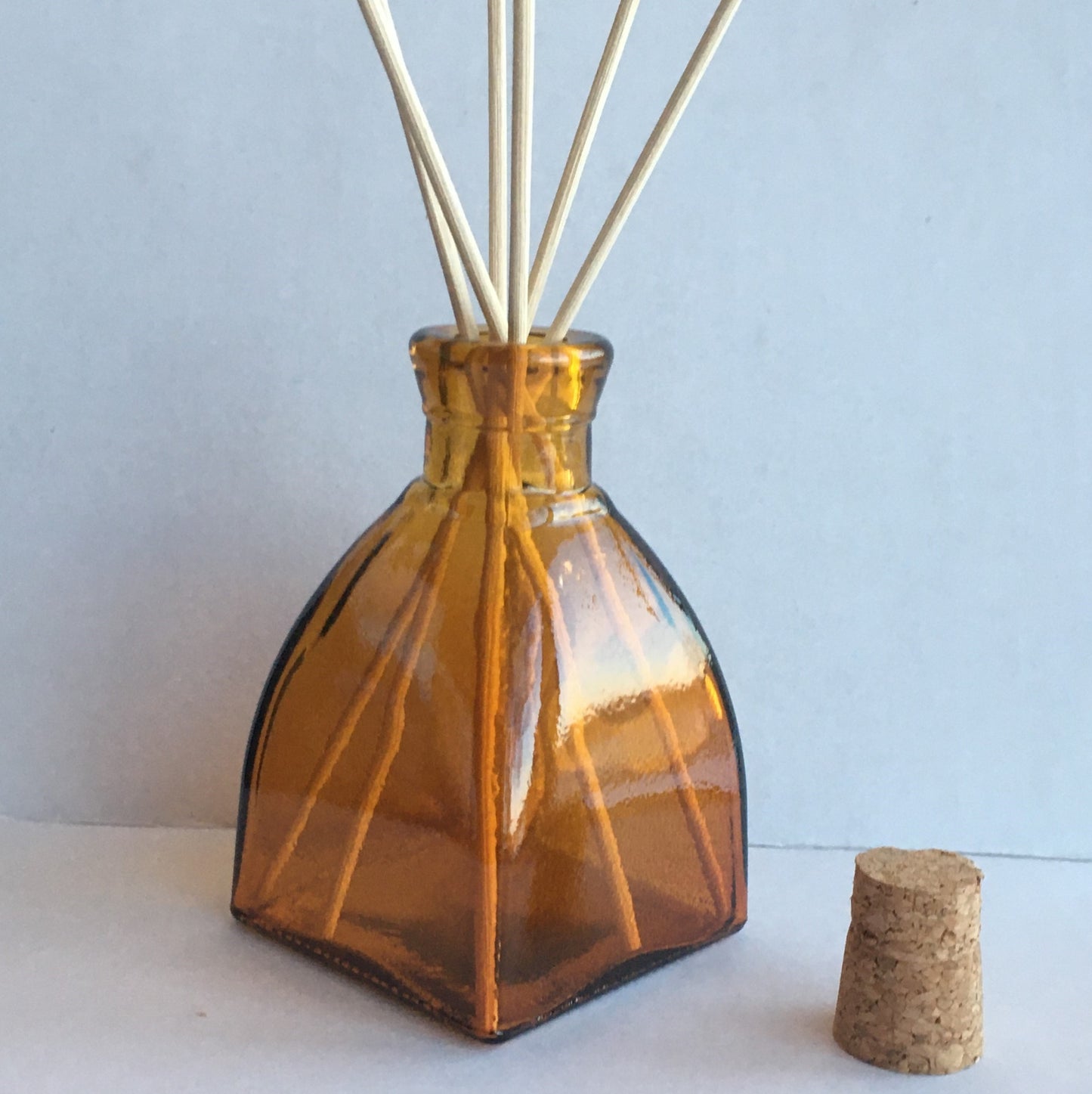 Recycled Glass Reed Diffuser (Diamond)