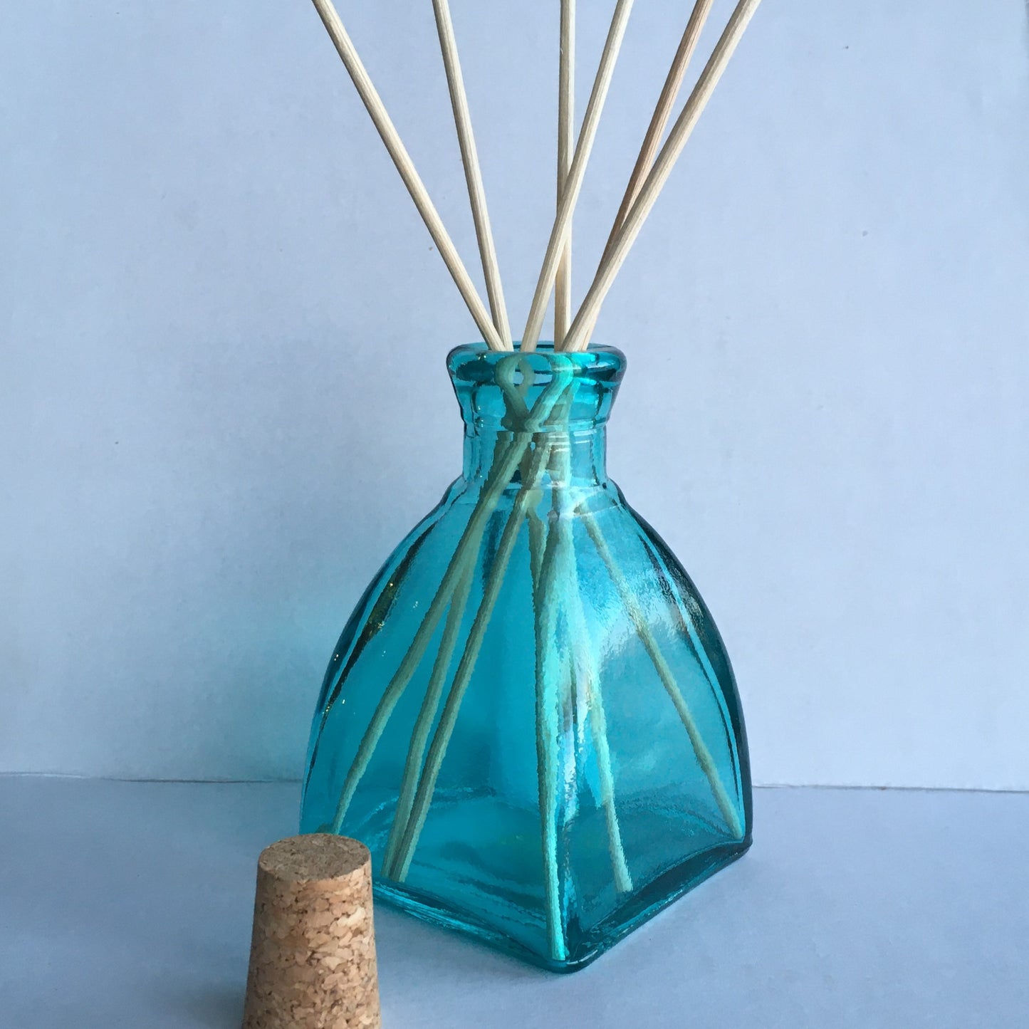 Recycled Glass Reed Diffuser (Diamond)